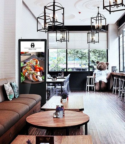 Digitale Werbung in der Gastronomie mit zeitgemäßen Digital Signage-Systemen Digitale Werbung in der Gastronomie mit zeitgemäßen Digital Signage-Systemen
